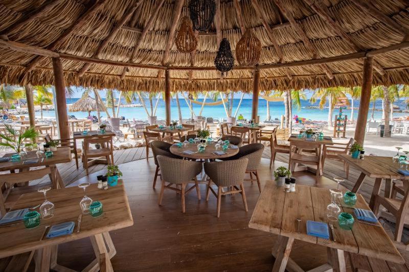 Villa At The Beach, Blue Bay Golf & Beach Resort ภายนอก รูปภาพ